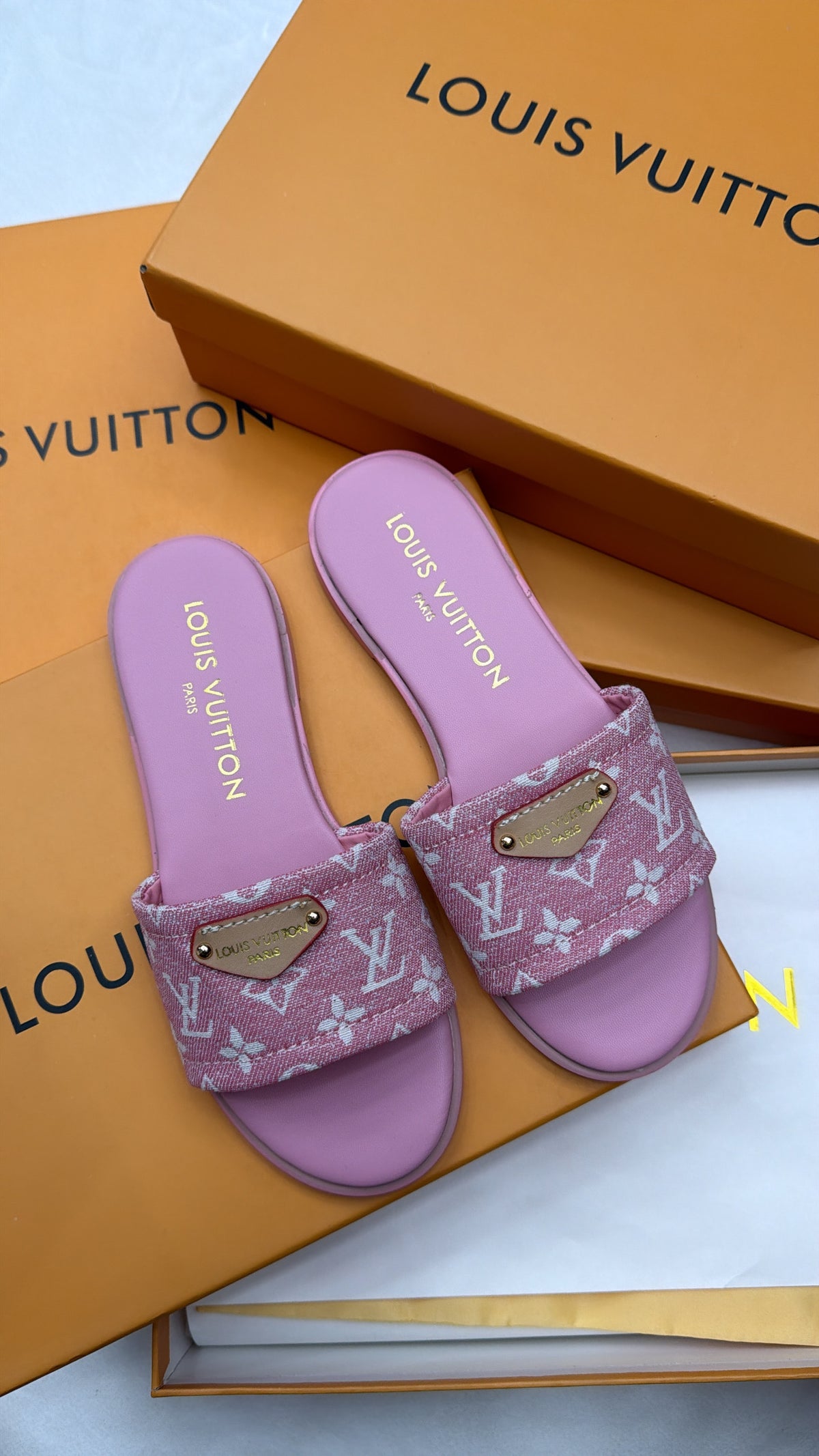 𝑴𝒐𝒏𝒐𝒈𝒓𝒂𝒎 𝑺𝒂𝒏𝒅𝒂𝒍𝒔